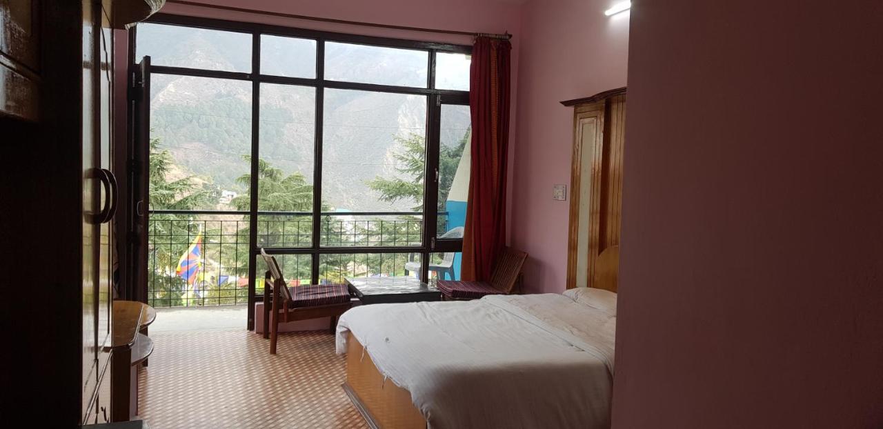 A Pousada Tibet World McLeod Ganj Exterior foto